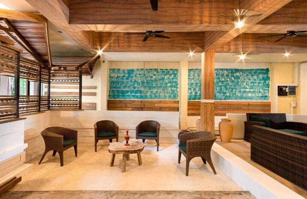 Панорама West Sands Ukulhas Maldives Guest House 3*