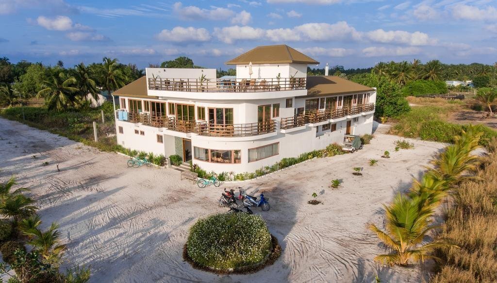 Вид Olive Goidhoo Guest House 1*