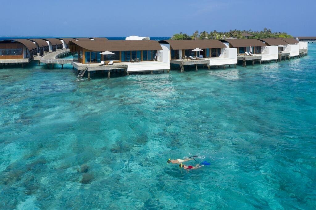 Апартаменты The Westin Maldives Miriandhoo Resort 5*