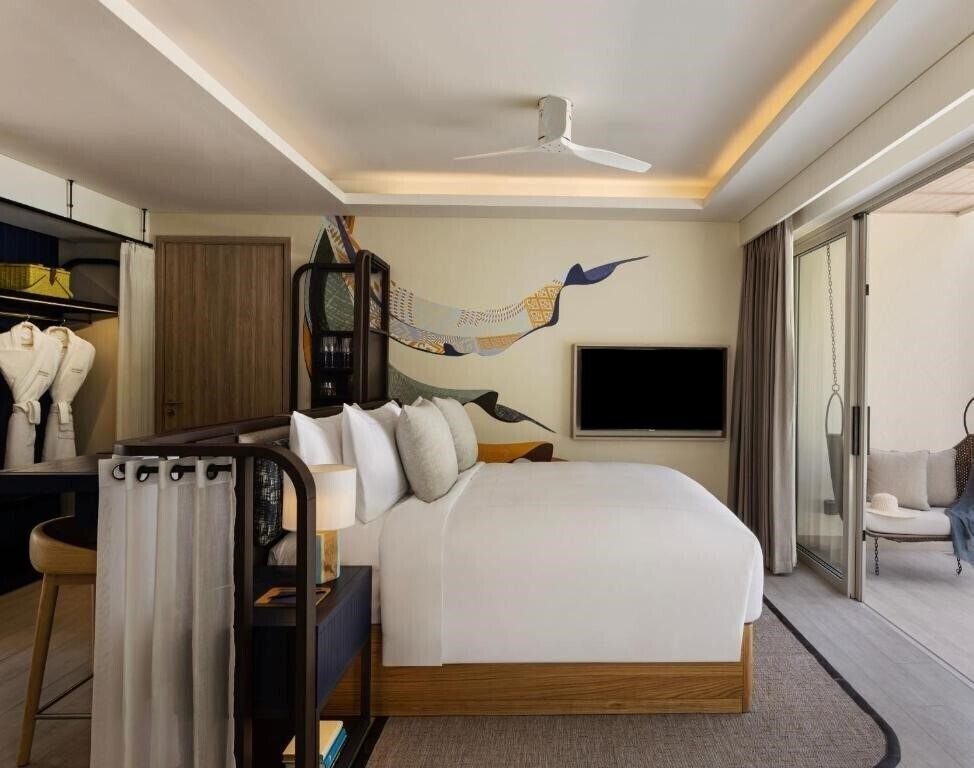 Панорама Avani Fares Maldives Resort 5*