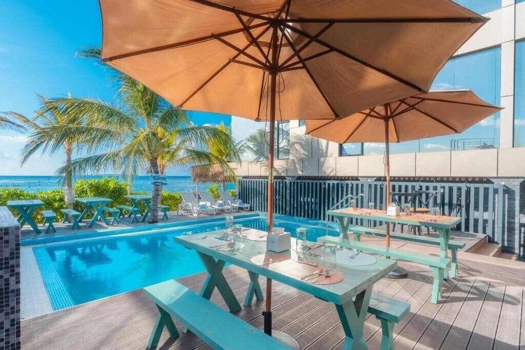 Вид Swarn by Hawks Hotels 4*