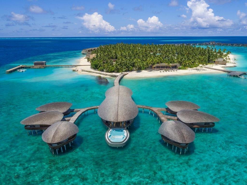 Фото St. Regis Maldives Vommuli Resort 5*