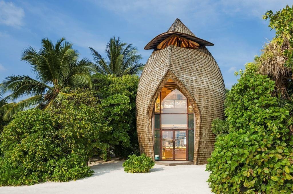Территория St. Regis Maldives Vommuli Resort 5*