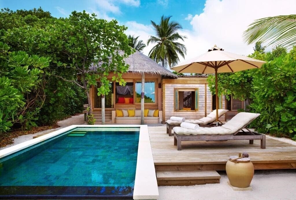 Территория Six Senses Laamu Olhuveli Island 5*