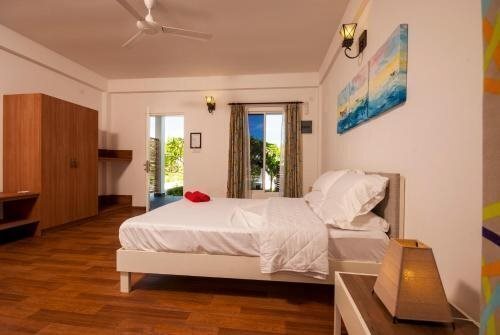 Апартаменты Evexia Beach Collection Laamu Guest House 1*