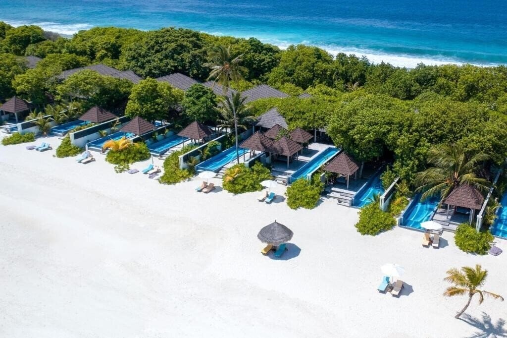 Территория Atmosphere Kanifushi Maldives 5*