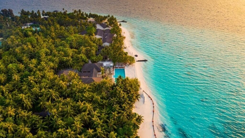 Вид Fiyavalhu Maldives 4*