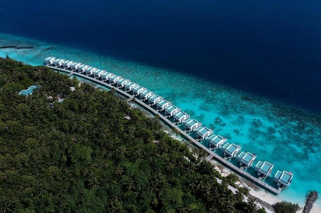 Вид Dhigali Maldives 5*