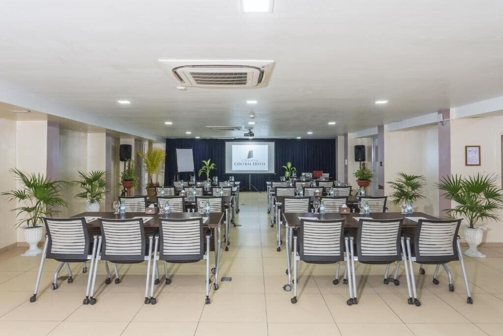 Панорама Champa Central Hotel (Guest House) 3*