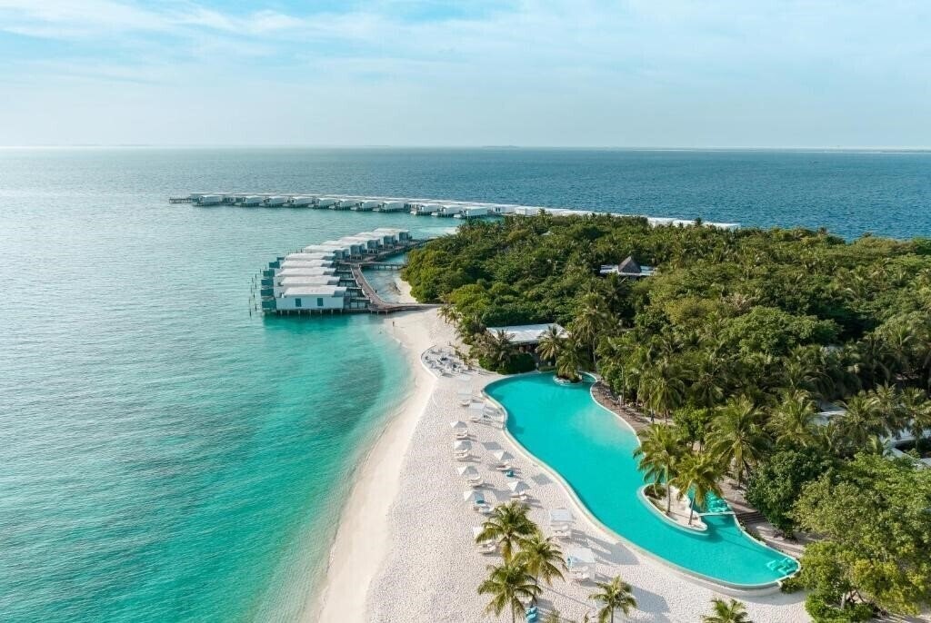 Отель Amilla Fushi Deluxe 5*