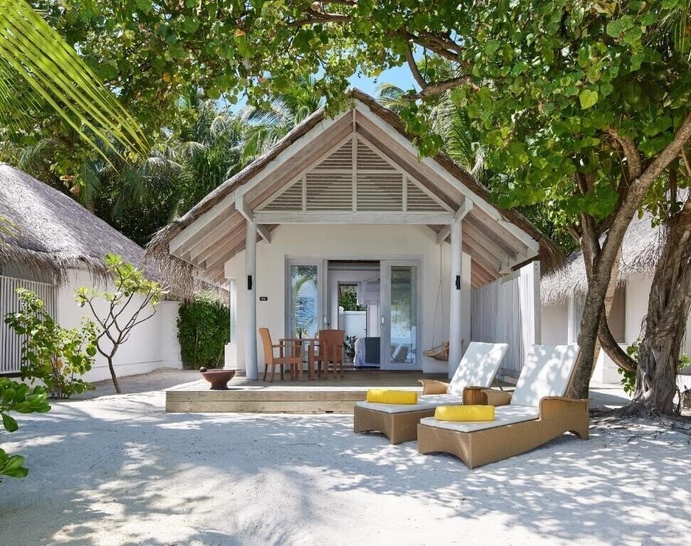 Картинка NH Maldives Kuda Rah Resort 5*