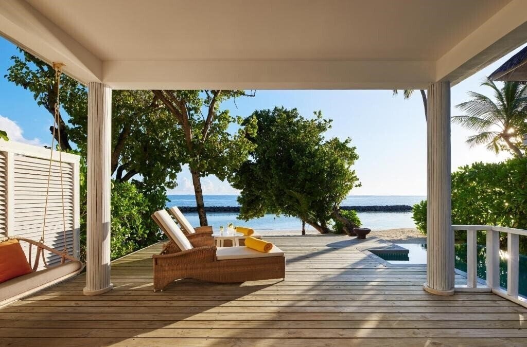 Вид NH Maldives Kuda Rah Resort 5*