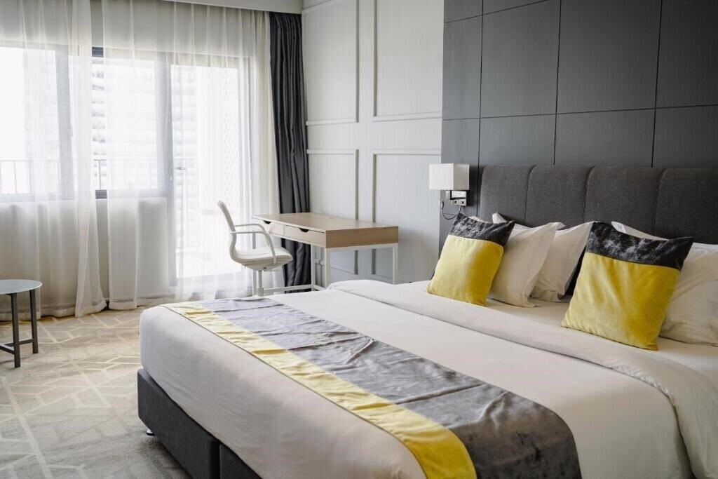 Изображение Manhattan Business Hotel 4*