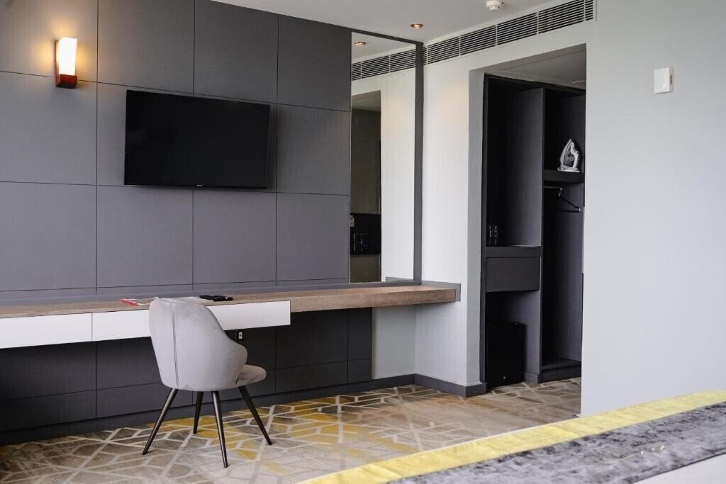 Картинка Manhattan Business Hotel 4*