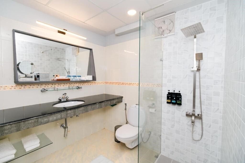 Территория Manhattan Business Hotel 4*