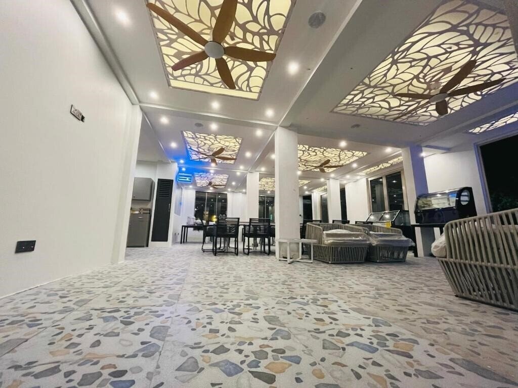 Территория Avyanna Gulhi Beach Hotel Guest House 3*