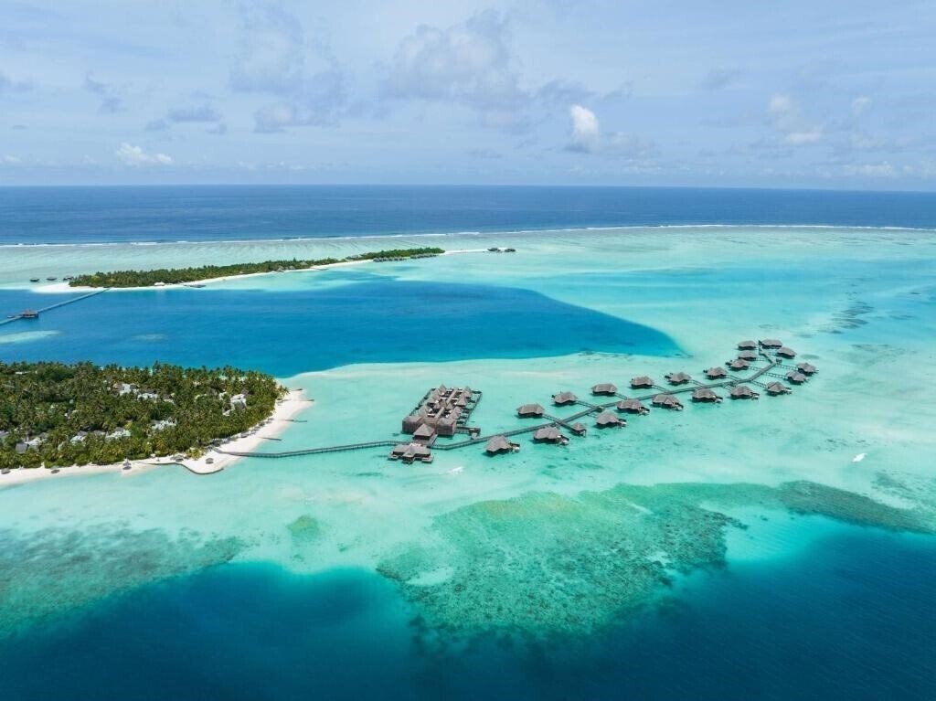 Территория Conrad Maldives Rangali Island 5*
