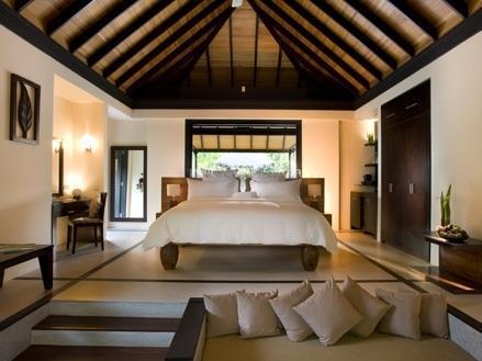 Вид The Beach House At Iruveli 5*