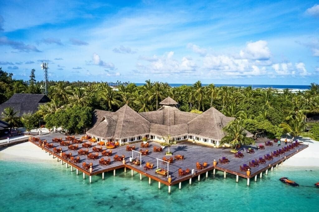 Апартаменты Olhuveli Beach & Spa Resort 4*