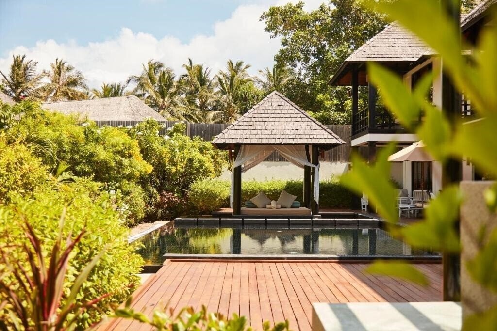 Панорама The Sun Siyam Iru Fushi Beach And SPA Resort 5*