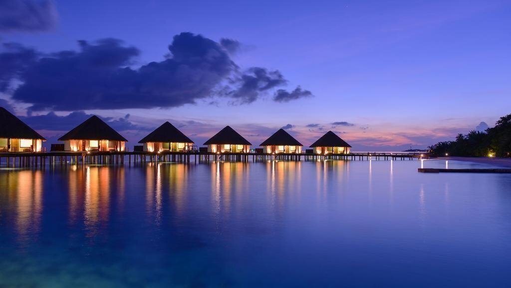 Панорама Adaaran Prestige Water Villas At Meedhupparu 5*