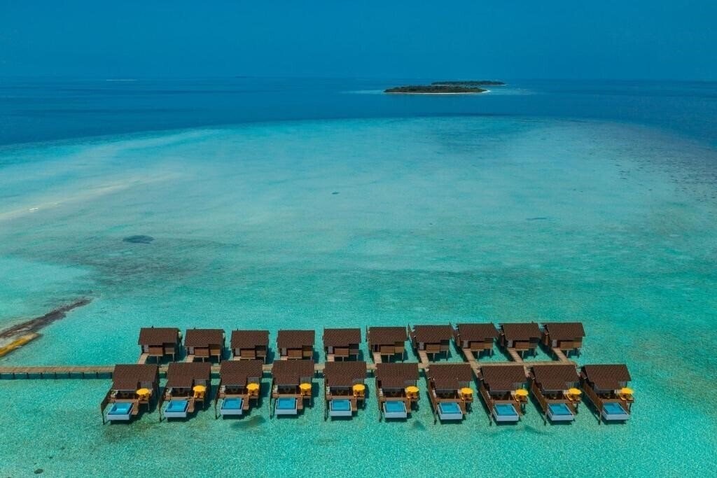 Панорама Dhigufaru Island Resort 5*