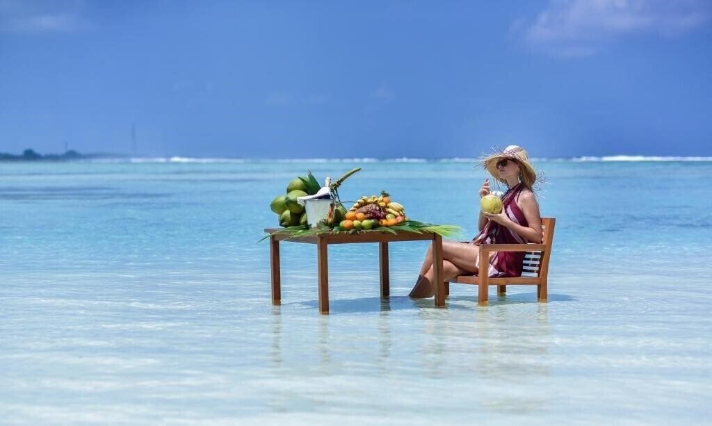 Апартаменты Adaaran Prestige Ocean Villas Hundhuran Fushi 4*