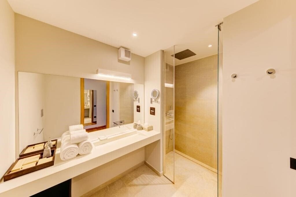 Апартаменты Cinnamon Velifushi Maldives 5*