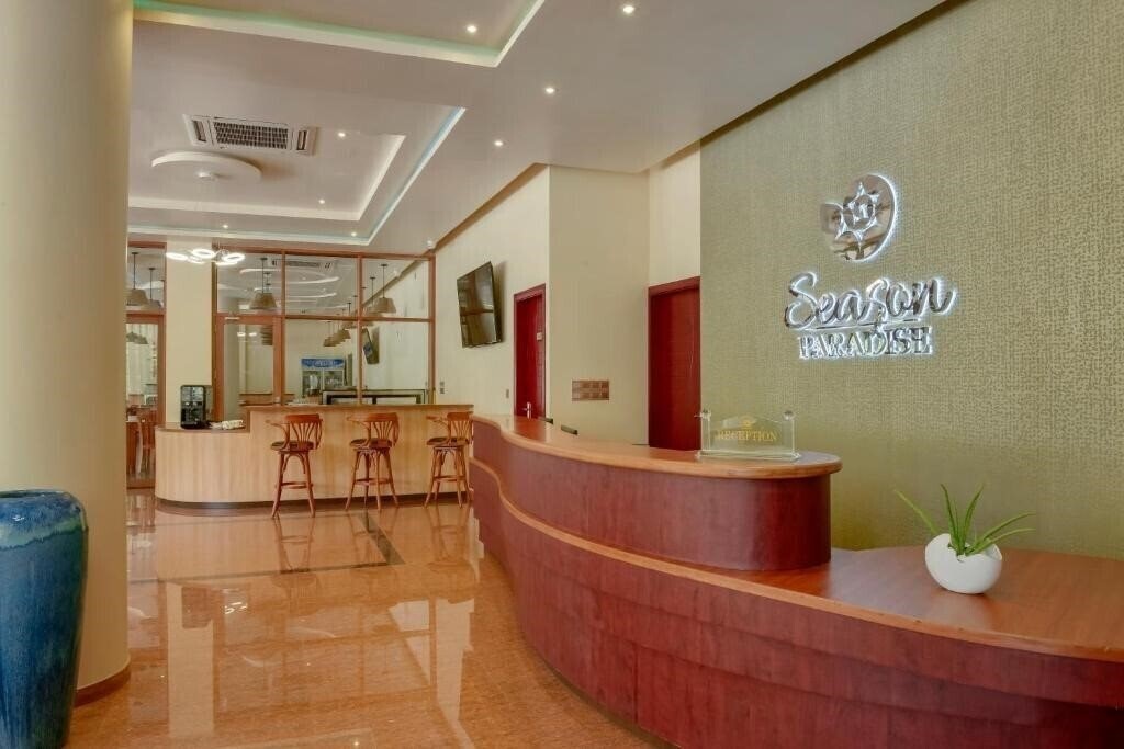 Апартаменты Season Paradise Guest House 3*