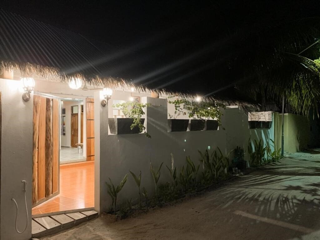 Апартаменты Fins Dive And Leisure Hotel Guest House гостиный двор