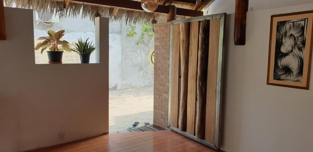 Панорама Fins Dive And Leisure Hotel Guest House гостиный двор