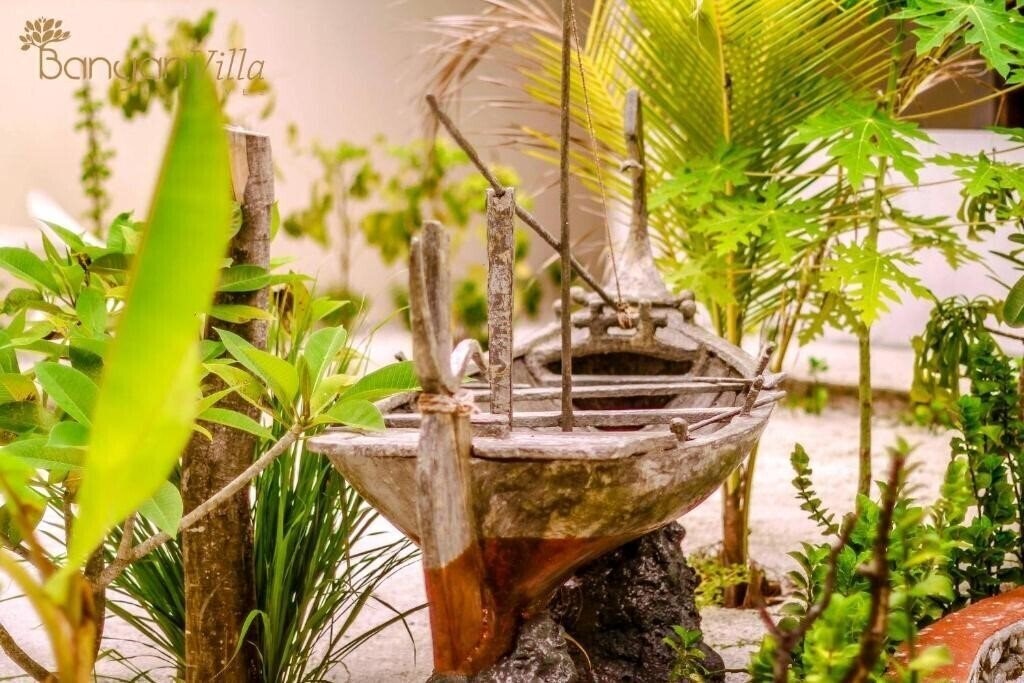 Апартаменты Banyan Villa Guest House 2*