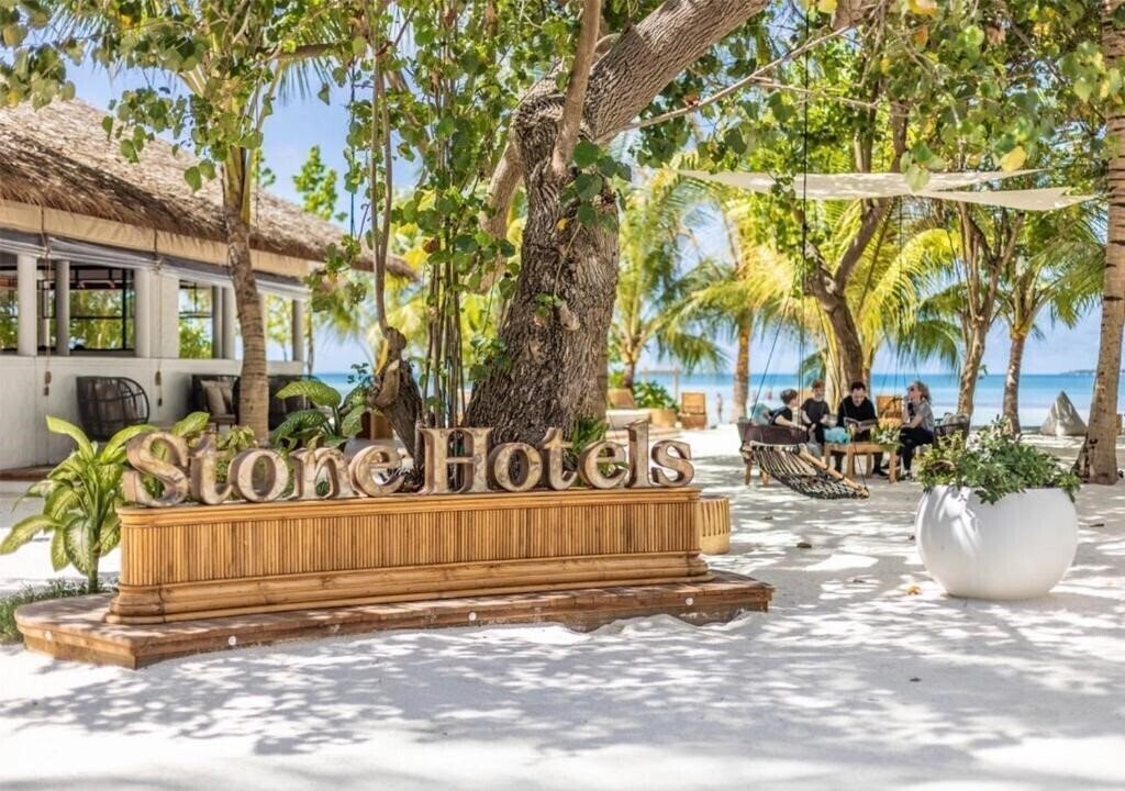 Территория Stone Hotels, Dhiffushi 4*