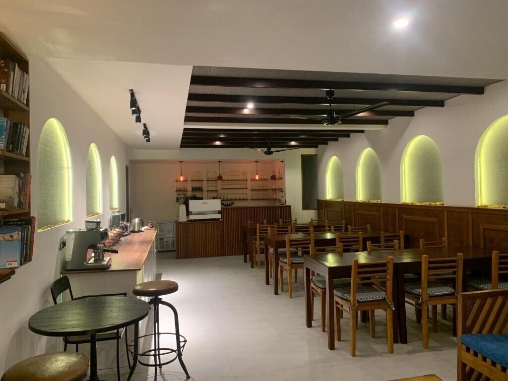 Фотография Courtyard Guesthouse 3*