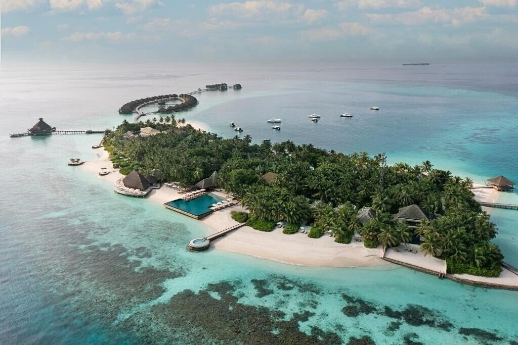 Готель Huvafen Fushi 5*