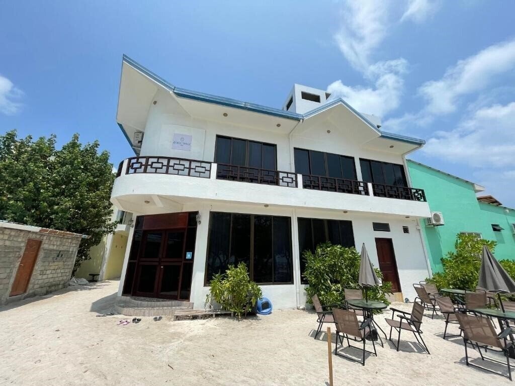 Фотография Beach Walk Inn Gulhi Guest House гостиный двор