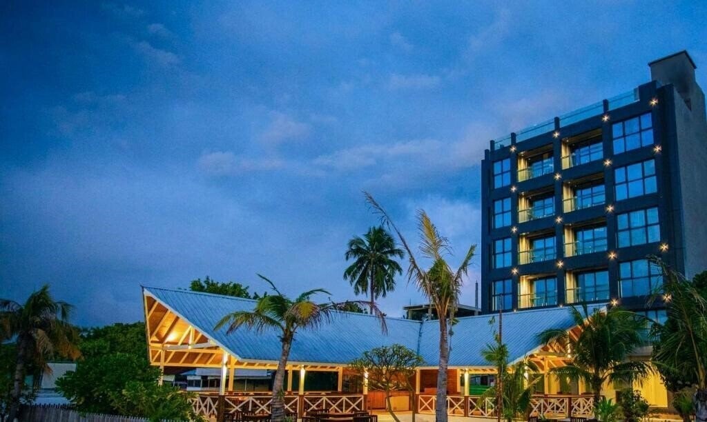 Готель Beach Hotel Guraidhoo 3*