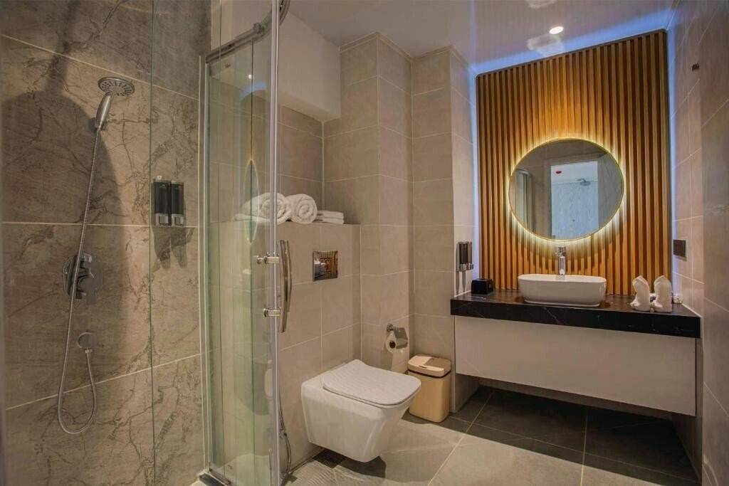 Фотографія Beach Hotel Guraidhoo 3*