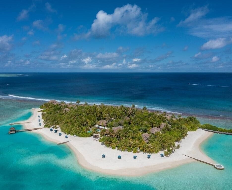 Отель Naladhu Maldives 5*