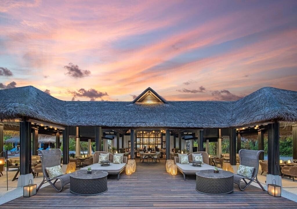 Изображение Naladhu Maldives 5*