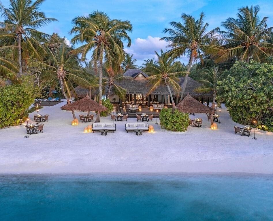 Картинка Naladhu Maldives 5*