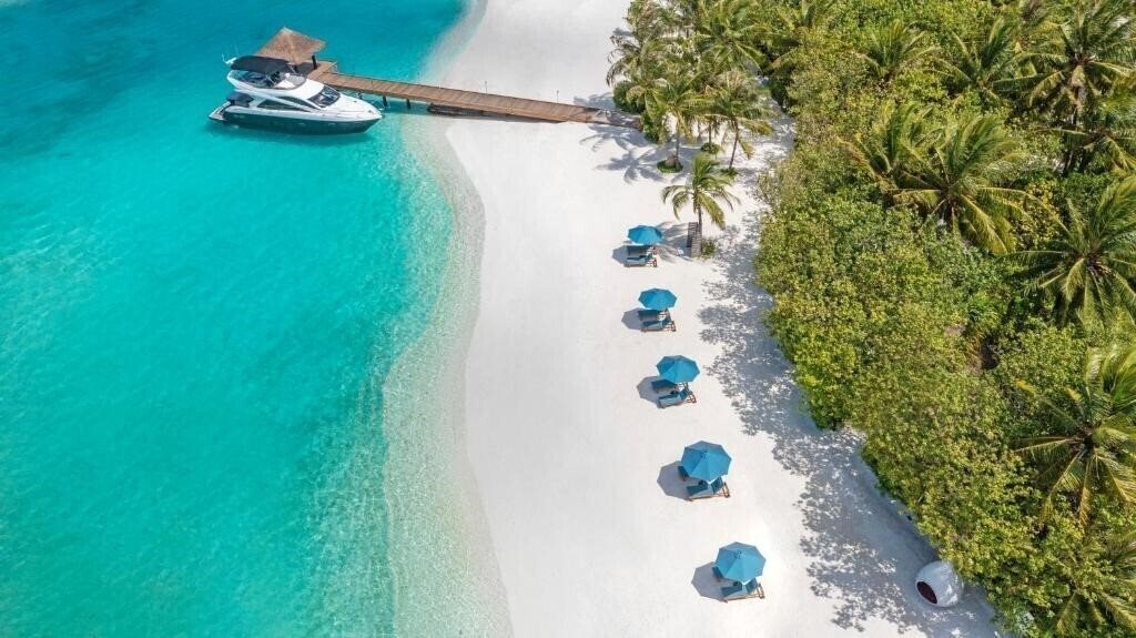 Территория Naladhu Maldives 5*