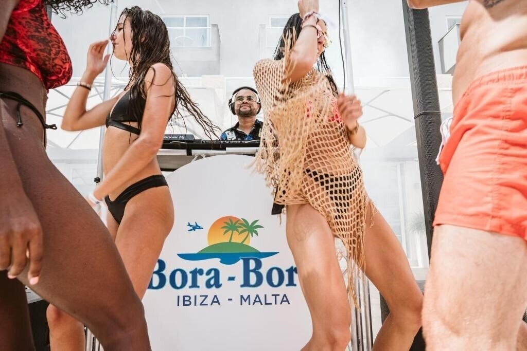 Территория Bora Bora Ibiza Malta Resort отель без категории