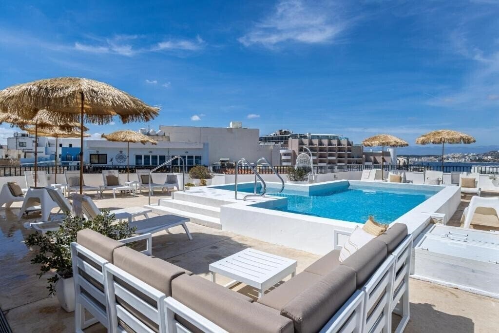 Вид Park Lane Boutique Aparthotel 4*
