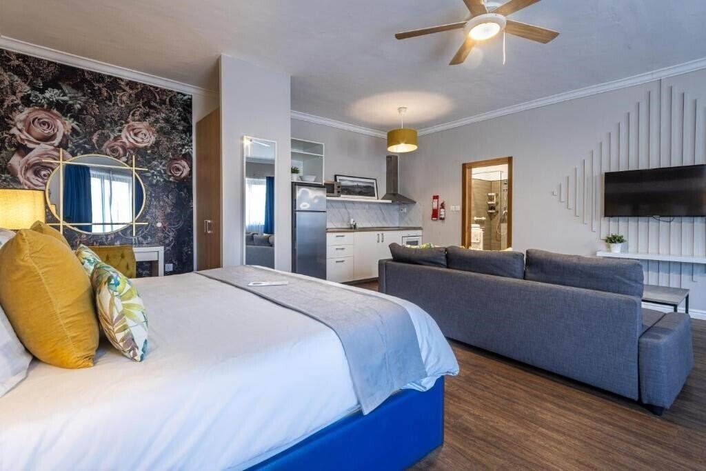 Панорама Park Lane Boutique Aparthotel 4*