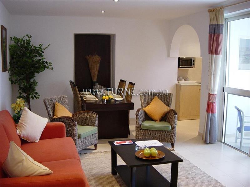 Панорама Club Salina Wharf Aparthotel 4*