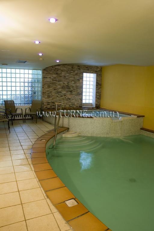 Апартаменти Sunflower Hotel 3*