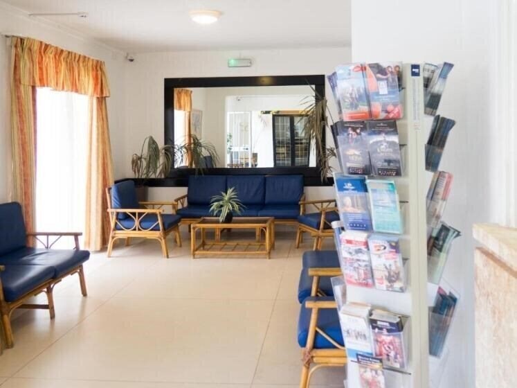 Апартаменты Hotel & Apartments Mavina (ex. Hotel & Apartments Mavina) 3*