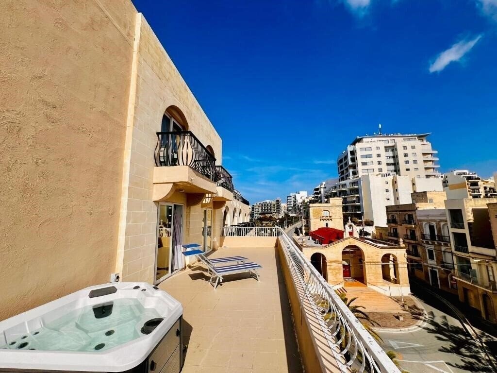 Апартаменти Gillieru Hotel 4*