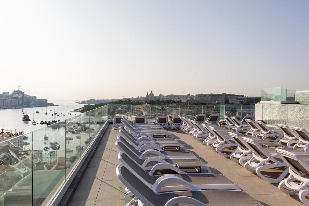 Фото Alavits Hotel by ST Hotels 3*